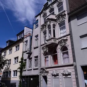 Apartment Vringsveedel Köln